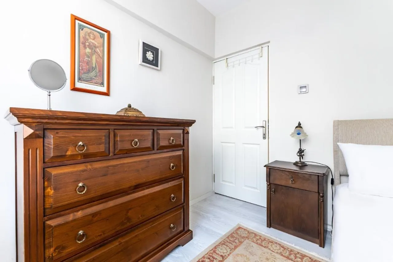 Flat 5 Min To Bagdat Ave 8 Min To Moda In Kadikoy Istanbul