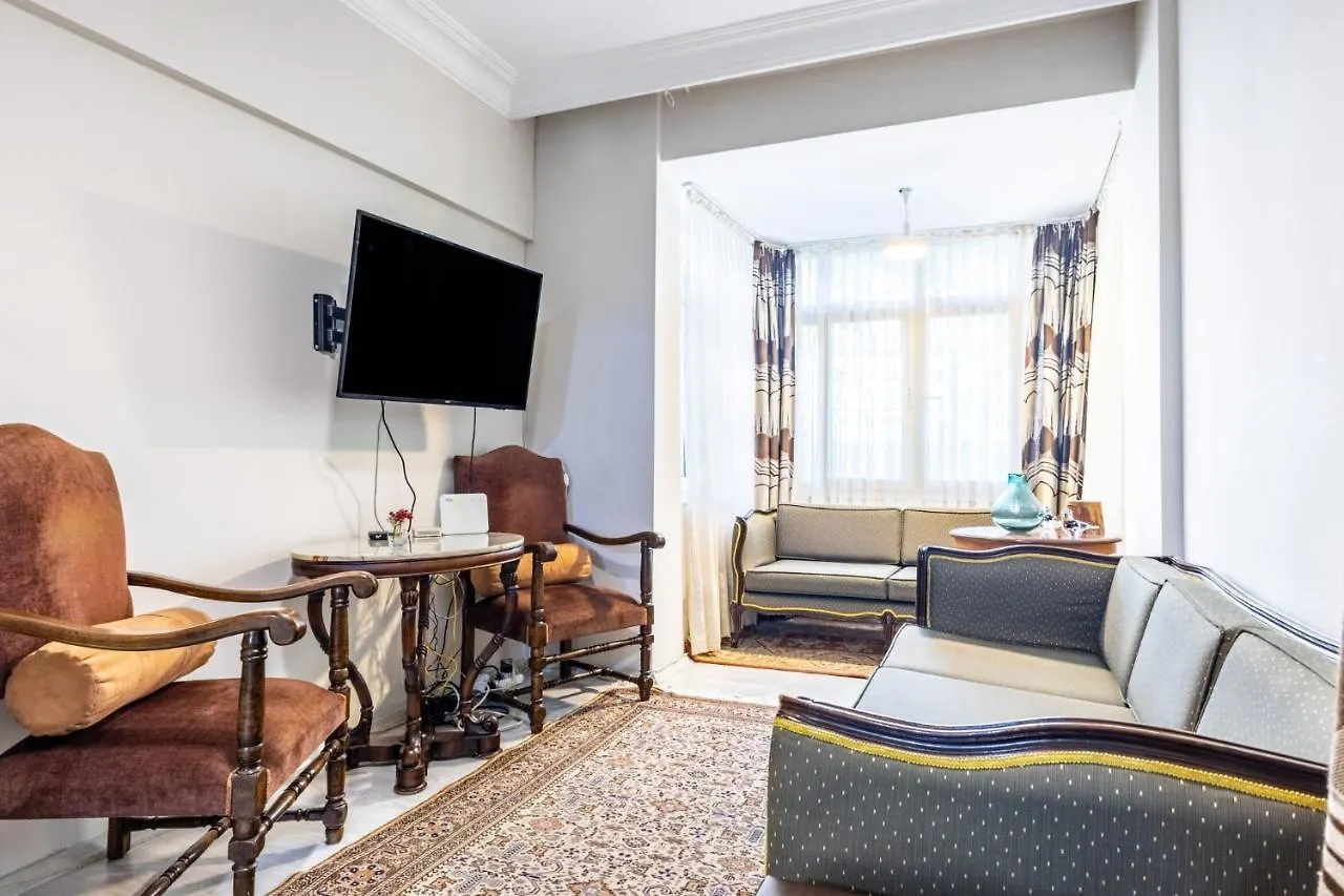 Flat 5 Min To Bagdat Ave 8 Min To Moda In Kadikoy Istanbul Turkey