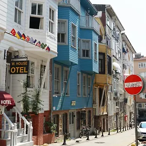 Tilas - In 19th Century Wooden Townhouse,kadikoy Hotel